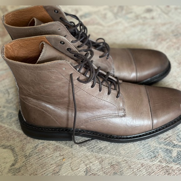 Frye Seth Cap toe size 10 (NIB) - Picture 12 of 14